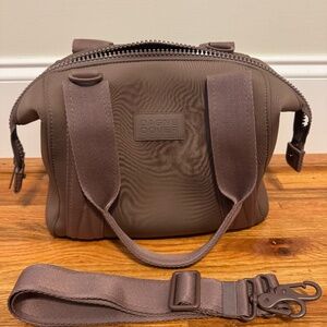 【DANGNE DOVE】DASH GROCERY TOTE Dagne Dover review: Functional products designed for travel